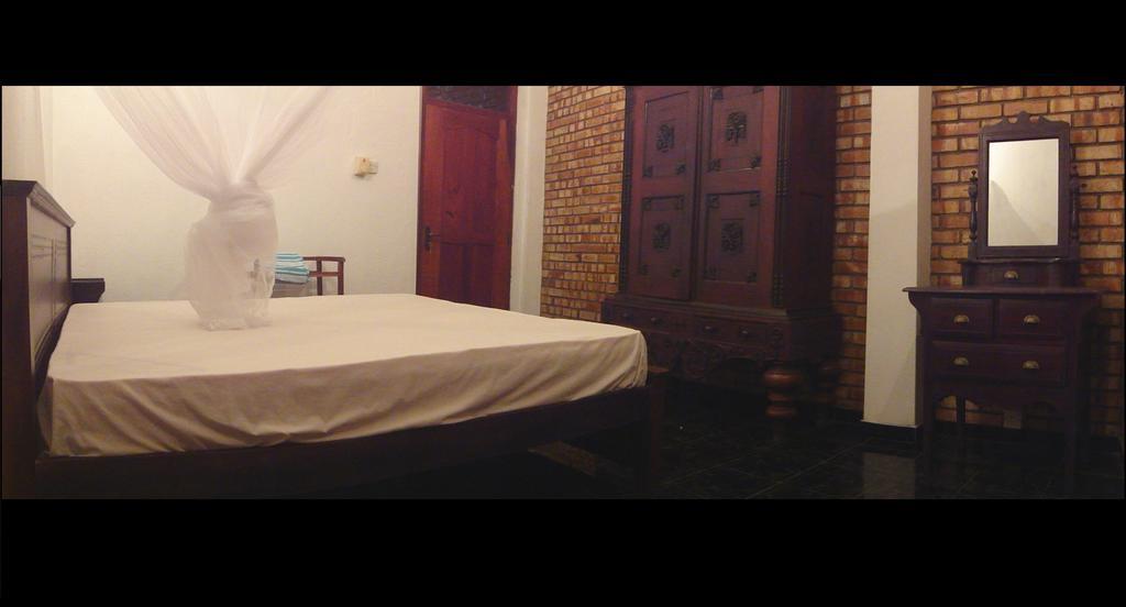 Hikka Urban Stay Hikkaduwa Buitenkant foto