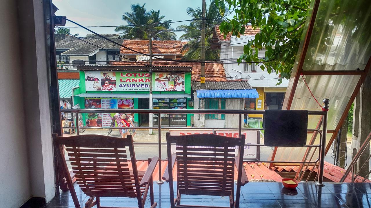 Hikka Urban Stay Hikkaduwa Buitenkant foto