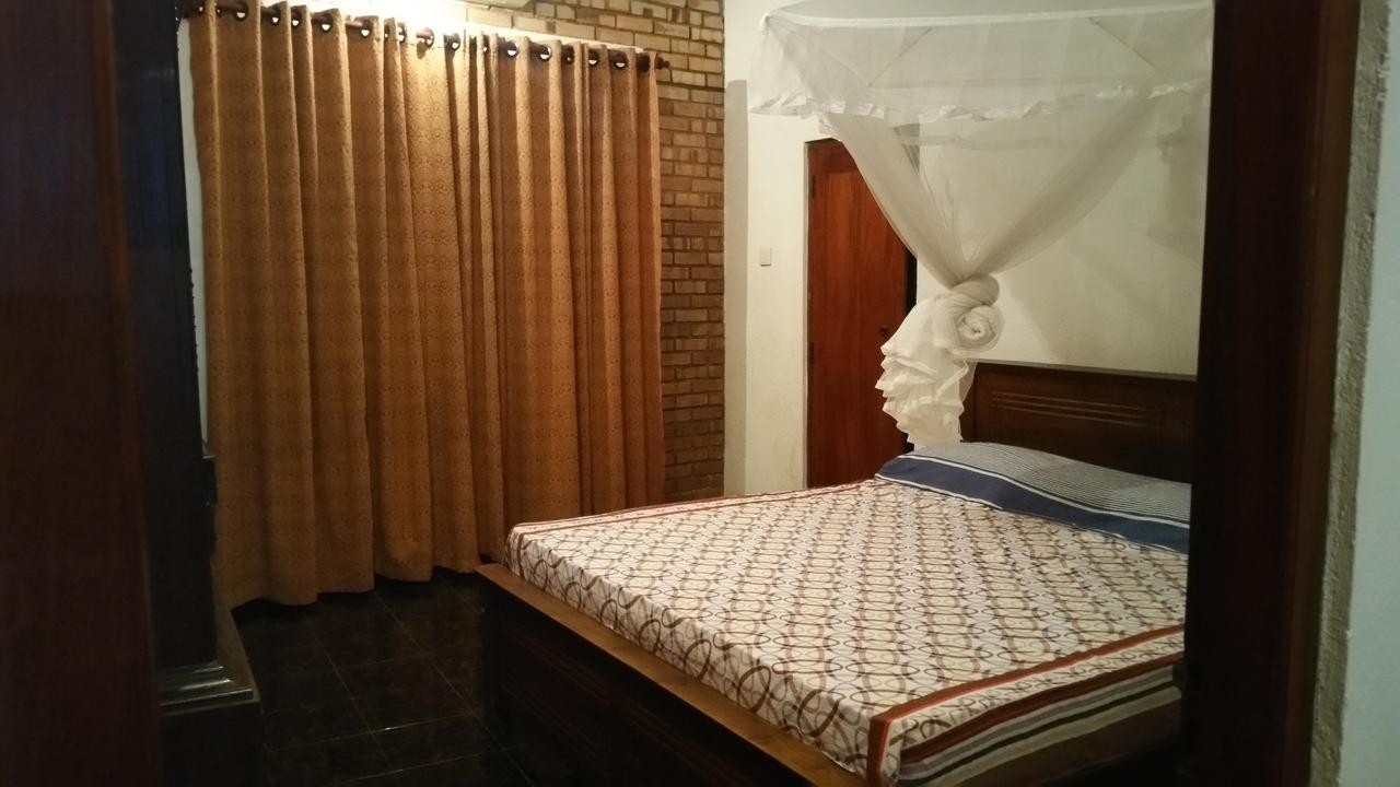 Hikka Urban Stay Hikkaduwa Buitenkant foto