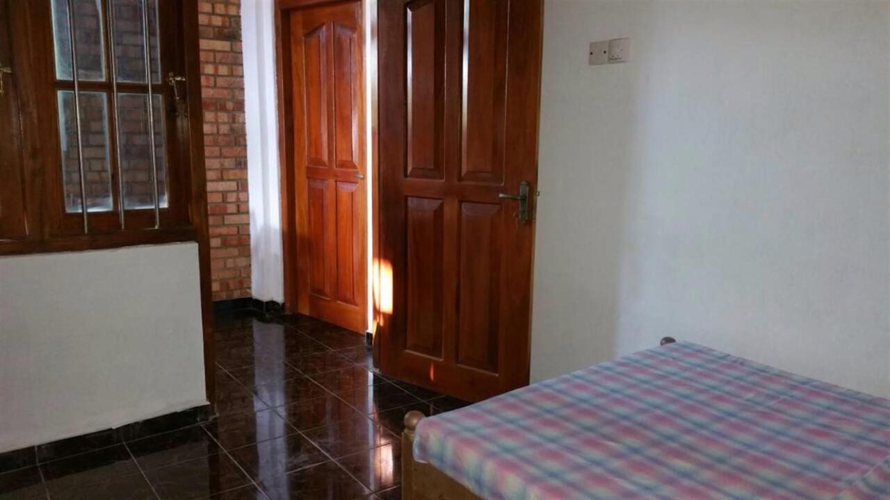 Hikka Urban Stay Hikkaduwa Buitenkant foto